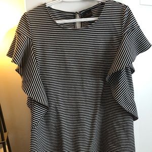 Worthington striped work top with ruffle sleeve size medium